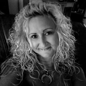 Meet your Posher, Jolanda